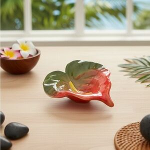 Anthurium • Ceramic Dish • Hawaii • Red / Green • Mele Kalikimaka • Christmas